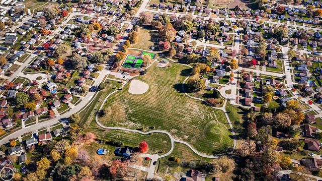 Builiding view thirty seven for 4280 Gardner, Sterling Heights, MI. 48310