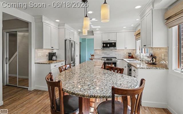 Builiding view eleven for 39696 Timberlane, Sterling Heights, MI. 48310