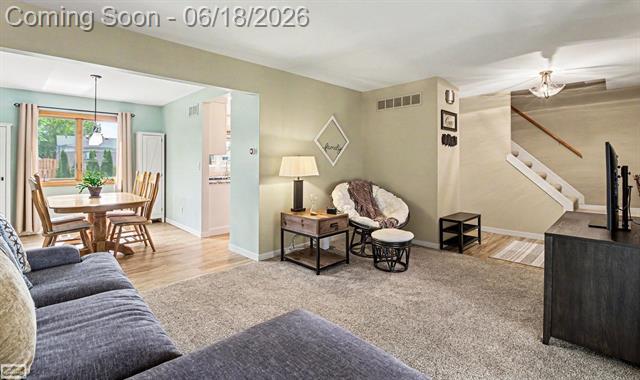 Builiding view six for 39696 Timberlane, Sterling Heights, MI. 48310
