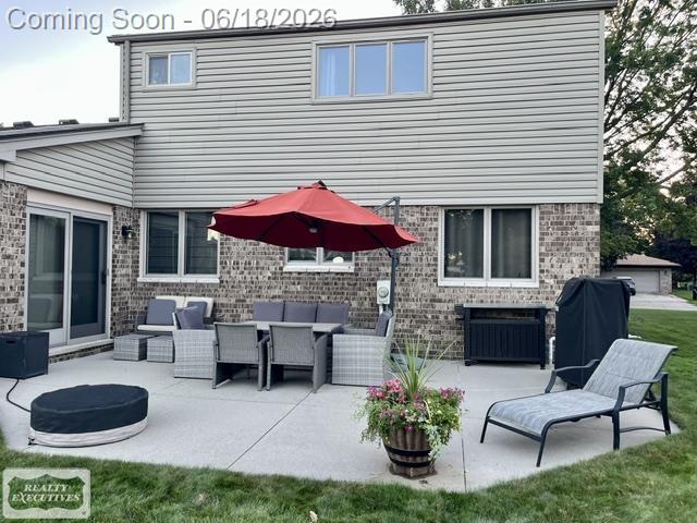 Builiding view twenty nine for 39696 Timberlane, Sterling Heights, MI. 48310