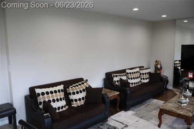 Builiding view fourteen for 39552 Forbes, Sterling Heights, MI. 48310