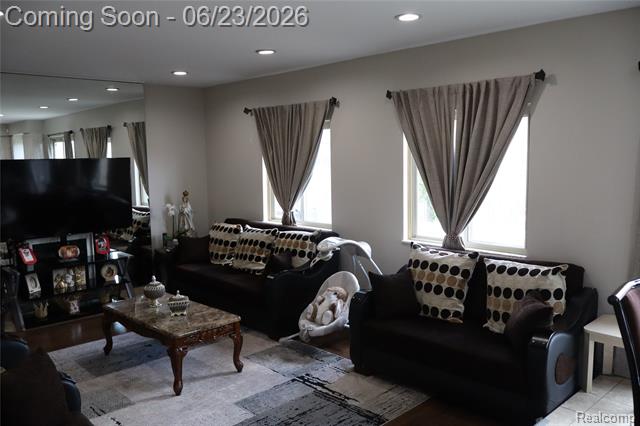 Builiding view thirteen for 39552 Forbes, Sterling Heights, MI. 48310