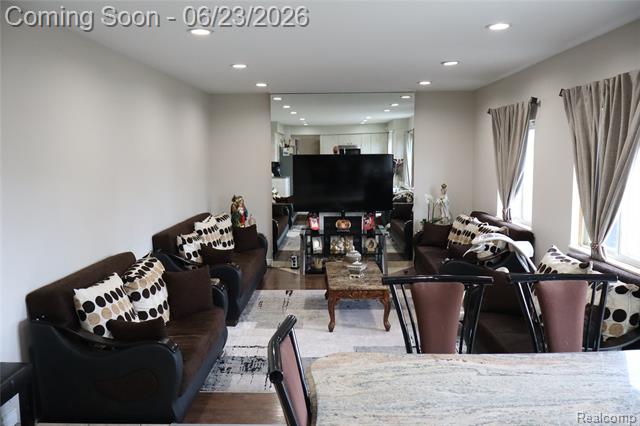 Builiding view twelve for 39552 Forbes, Sterling Heights, MI. 48310