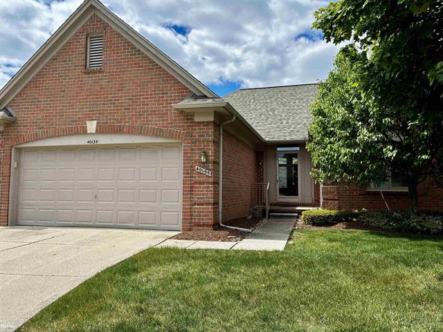 Builiding view one for 40135 Streamwood, Sterling Heights, MI. 48310
