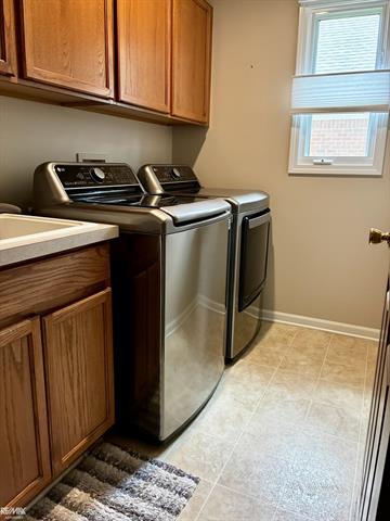 Builiding view sixteen for 40135 Streamwood, Sterling Heights, MI. 48310