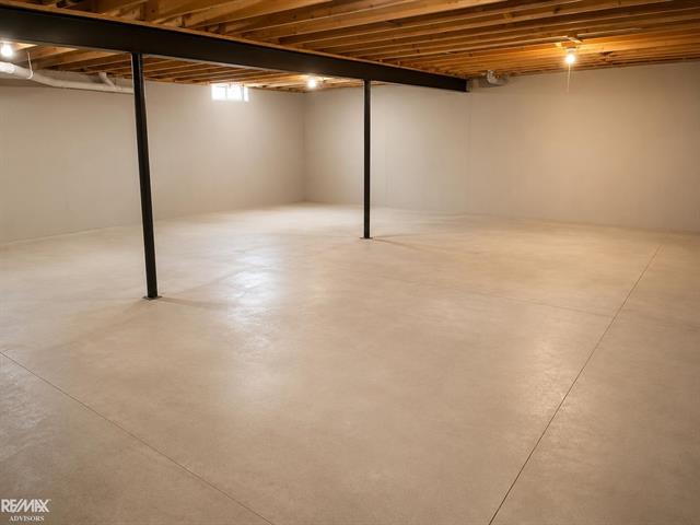 Builiding view thirty five for 40135 Streamwood, Sterling Heights, MI. 48310