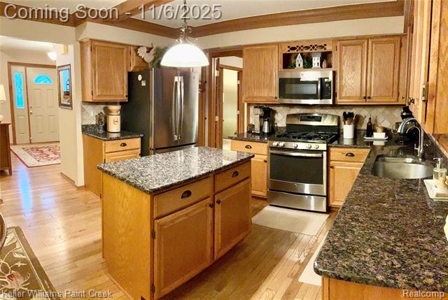 Builiding view nine for 40117 Denbigh, Sterling Heights, MI. 48310