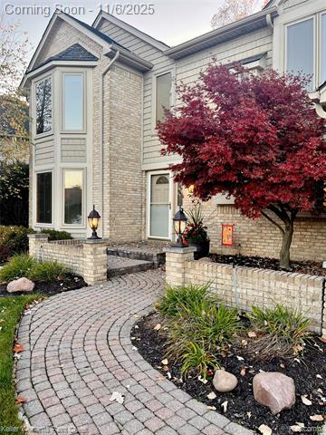 Builiding view one for 40117 Denbigh, Sterling Heights, MI. 48310