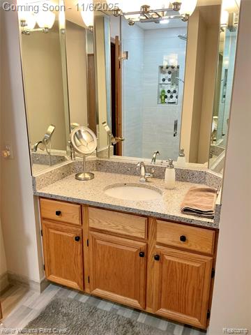 Builiding view sixteen for 40117 Denbigh, Sterling Heights, MI. 48310