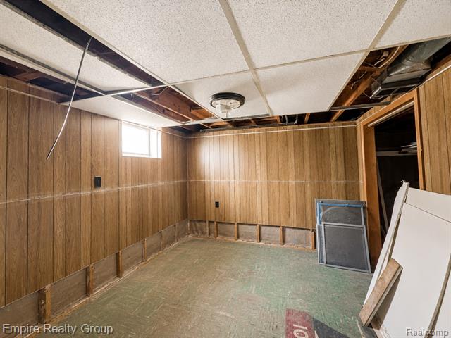 Builiding view twenty three for 905 N Esplanade, Mount Clemens, MI. 48043