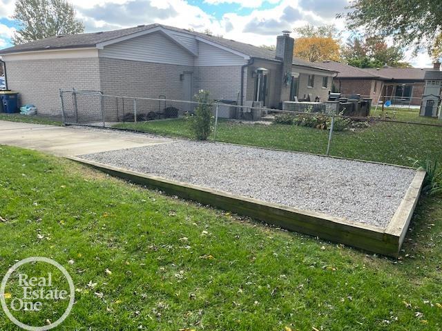 Builiding view thirty four for 39675 Waldorf, Clinton Township, MI. 48038