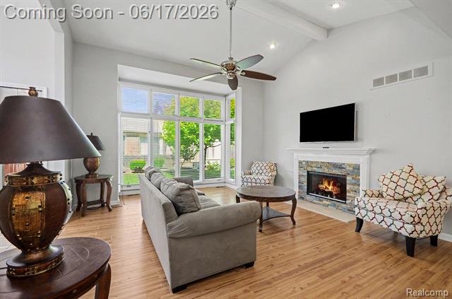 Builiding view seven for 16569 Congress, Clinton Township, MI. 48038