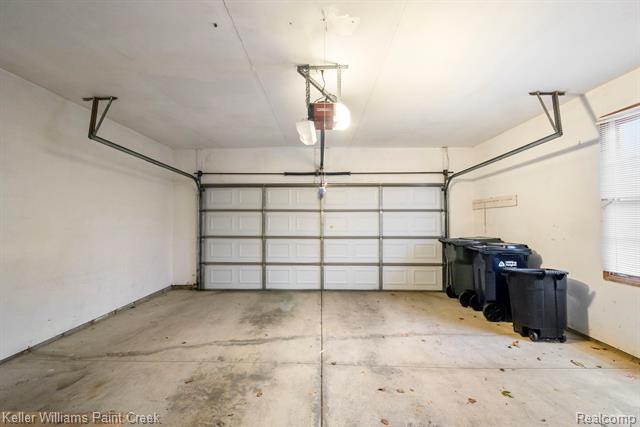 Builiding view thirty five for 2503 Westmont, Sterling Heights, MI. 48310