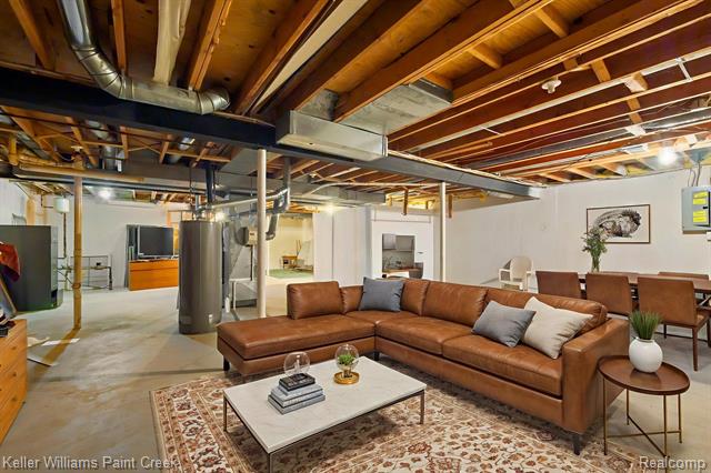 Builiding view thirty for 2503 Westmont, Sterling Heights, MI. 48310