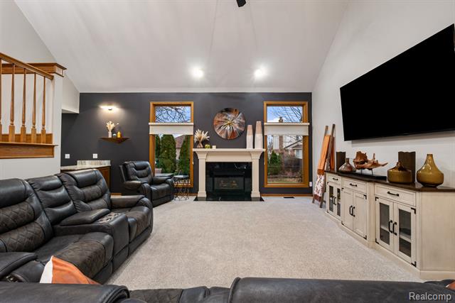 Builiding view eight for 40312 Sugar Spring D, Sterling Heights, MI. 48313