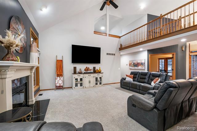 Builiding view eleven for 40312 Sugar Spring D, Sterling Heights, MI. 48313