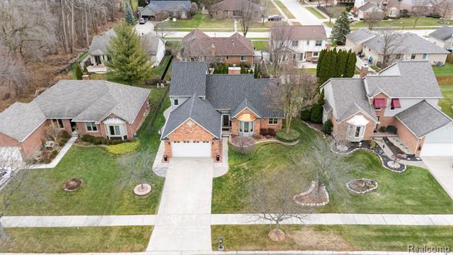 Builiding view fifty one for 40312 Sugar Spring D, Sterling Heights, MI. 48313