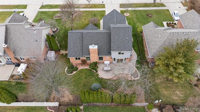 Builiding view fifty six for 40312 Sugar Spring D, Sterling Heights, MI. 48313