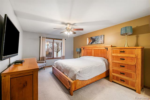 Builiding view twenty one for 40312 Sugar Spring D, Sterling Heights, MI. 48313