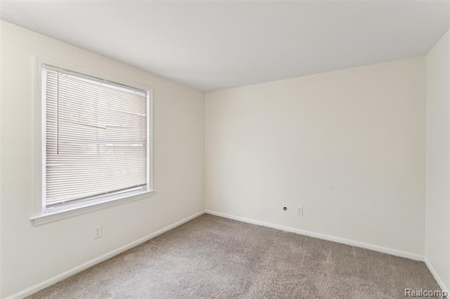 Builiding view eighteen for 39735 Bonnie, Clinton Township, MI. 48038