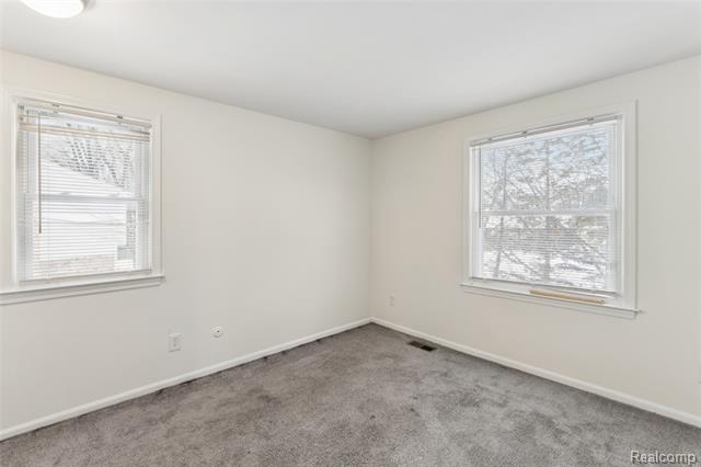 Builiding view nineteen for 39735 Bonnie, Clinton Township, MI. 48038