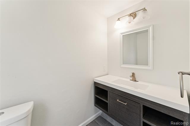 Builiding view sixteen for 39735 Bonnie, Clinton Township, MI. 48038