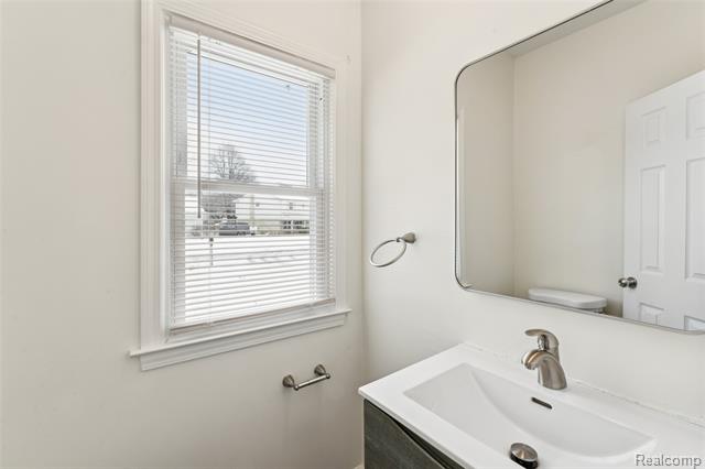 Builiding view twelve for 39735 Bonnie, Clinton Township, MI. 48038