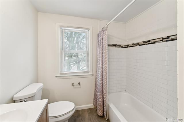 Builiding view twenty two for 39735 Bonnie, Clinton Township, MI. 48038