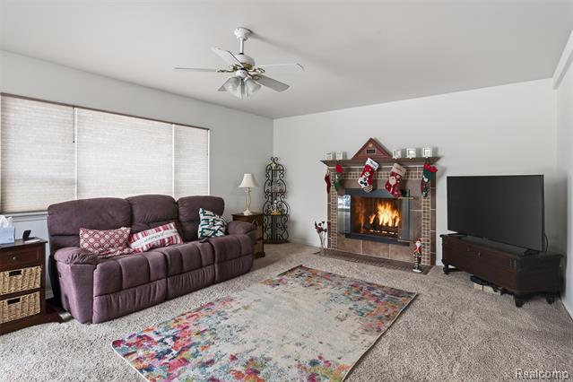 Builiding view eighteen for 16224 Terra Bella, Clinton Township, MI. 48038