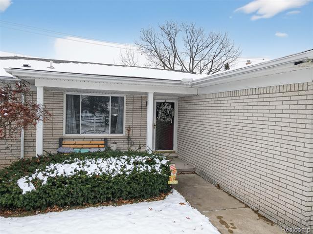 Builiding view one for 16224 Terra Bella, Clinton Township, MI. 48038