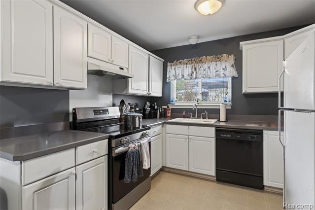 Builiding view sixteen for 16224 Terra Bella, Clinton Township, MI. 48038