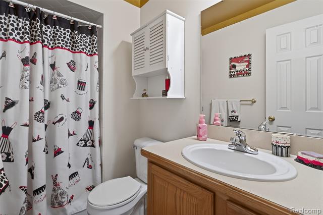 Builiding view twenty seven for 16224 Terra Bella, Clinton Township, MI. 48038