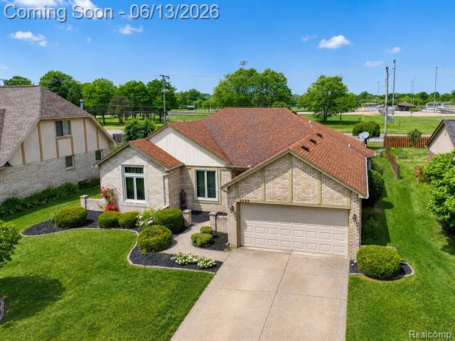 Builiding view thirty five for 3259 Kirkton, Sterling Heights, MI. 48310