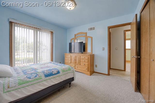 Builiding view twenty seven for 3259 Kirkton, Sterling Heights, MI. 48310