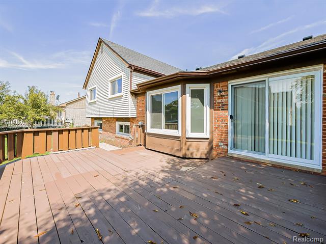 Builiding view forty two for 3550 Kirkton, Sterling Heights, MI. 48310