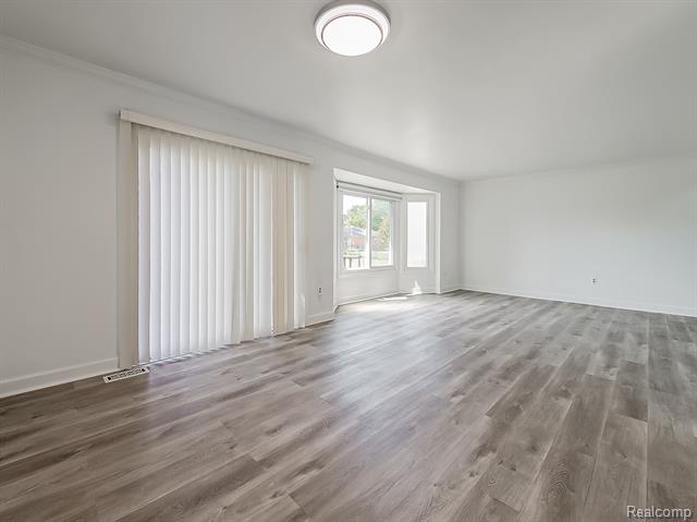 Builiding view four for 3550 Kirkton, Sterling Heights, MI. 48310