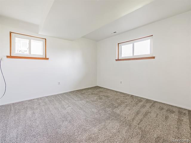 Builiding view twenty seven for 3550 Kirkton, Sterling Heights, MI. 48310