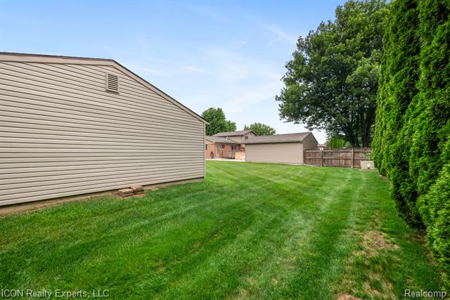 Builiding view fifty seven for 39738 Day, Clinton Township, MI. 48038