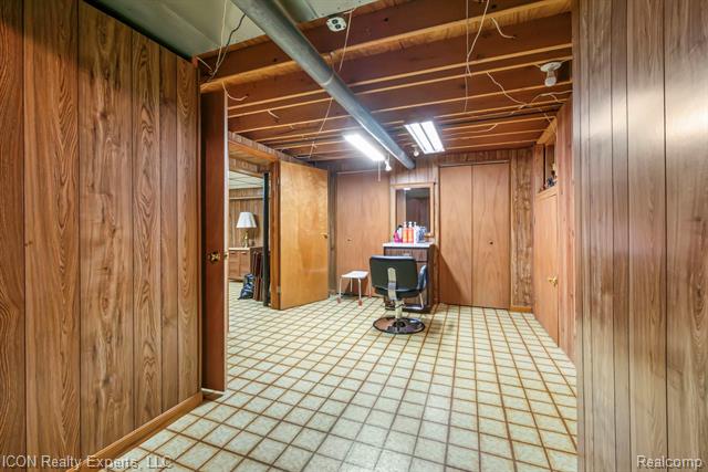 Builiding view thirty eight for 39738 Day, Clinton Township, MI. 48038