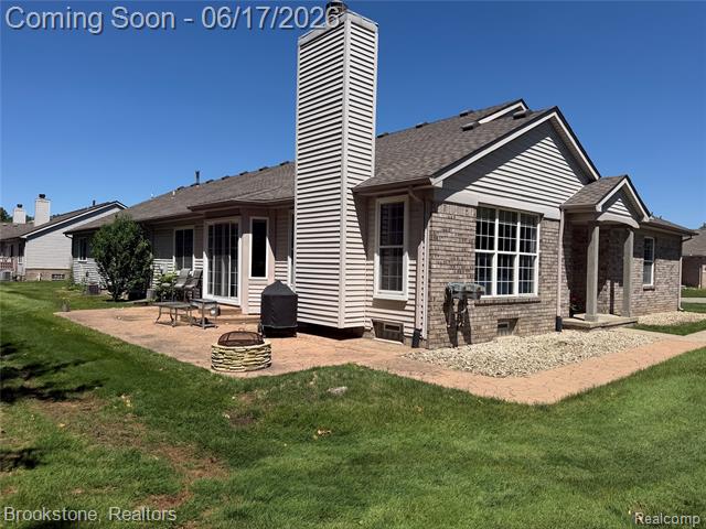 Builiding view four for 41021 Glenleven, Clinton Township, MI. 48038