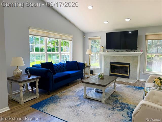 Builiding view nine for 41021 Glenleven, Clinton Township, MI. 48038