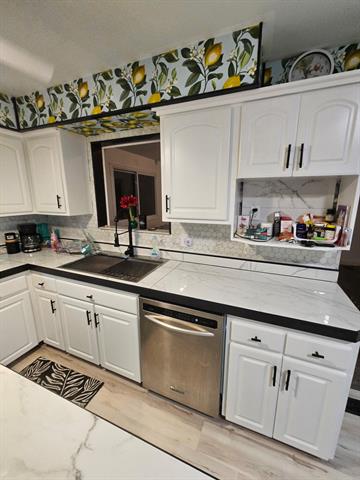 Builiding view fifteen for 41357 Estate, Sterling Heights, MI. 48313