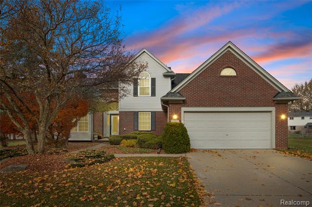 Builiding view one for 42453 Willsharon, Sterling Heights, MI. 48314