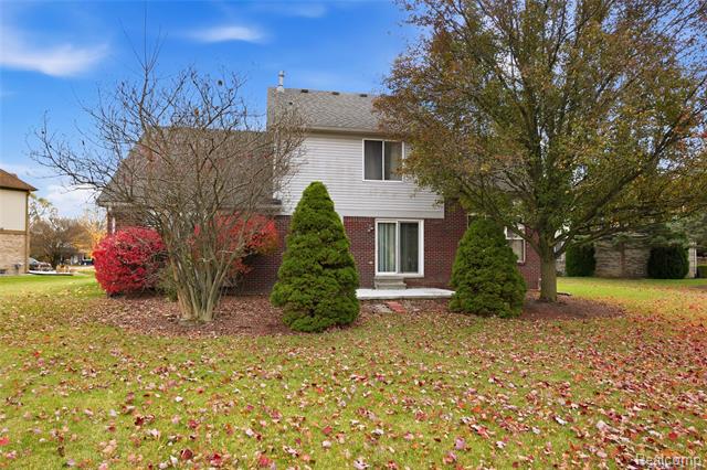 Builiding view thirty four for 42453 Willsharon, Sterling Heights, MI. 48314