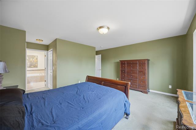 Builiding view twenty one for 42453 Willsharon, Sterling Heights, MI. 48314