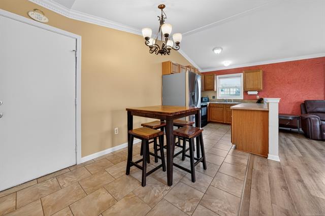 Builiding view eleven for 41933 King Edward, Clinton Township, MI. 48038