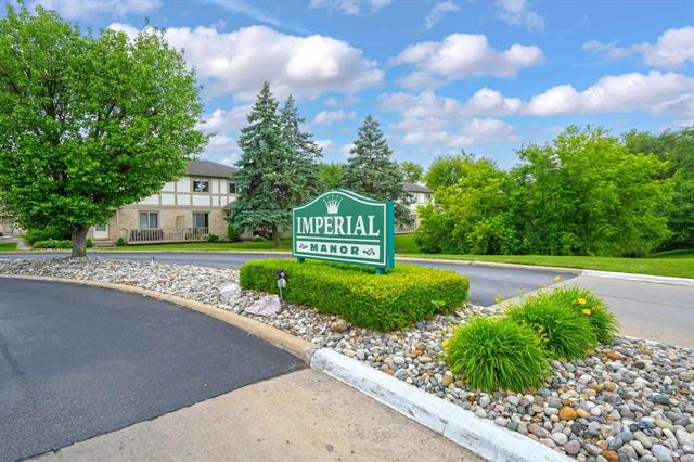 Builiding view five for 41933 King Edward, Clinton Township, MI. 48038