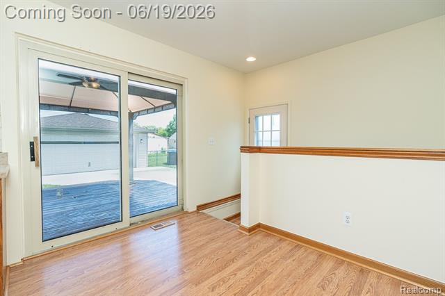 Builiding view sixteen for 41824 Clayton, Clinton Township, MI. 48038