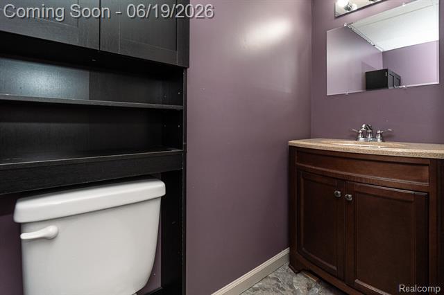 Builiding view twenty one for 41824 Clayton, Clinton Township, MI. 48038