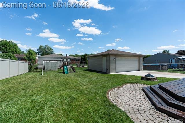 Builiding view twenty seven for 41824 Clayton, Clinton Township, MI. 48038